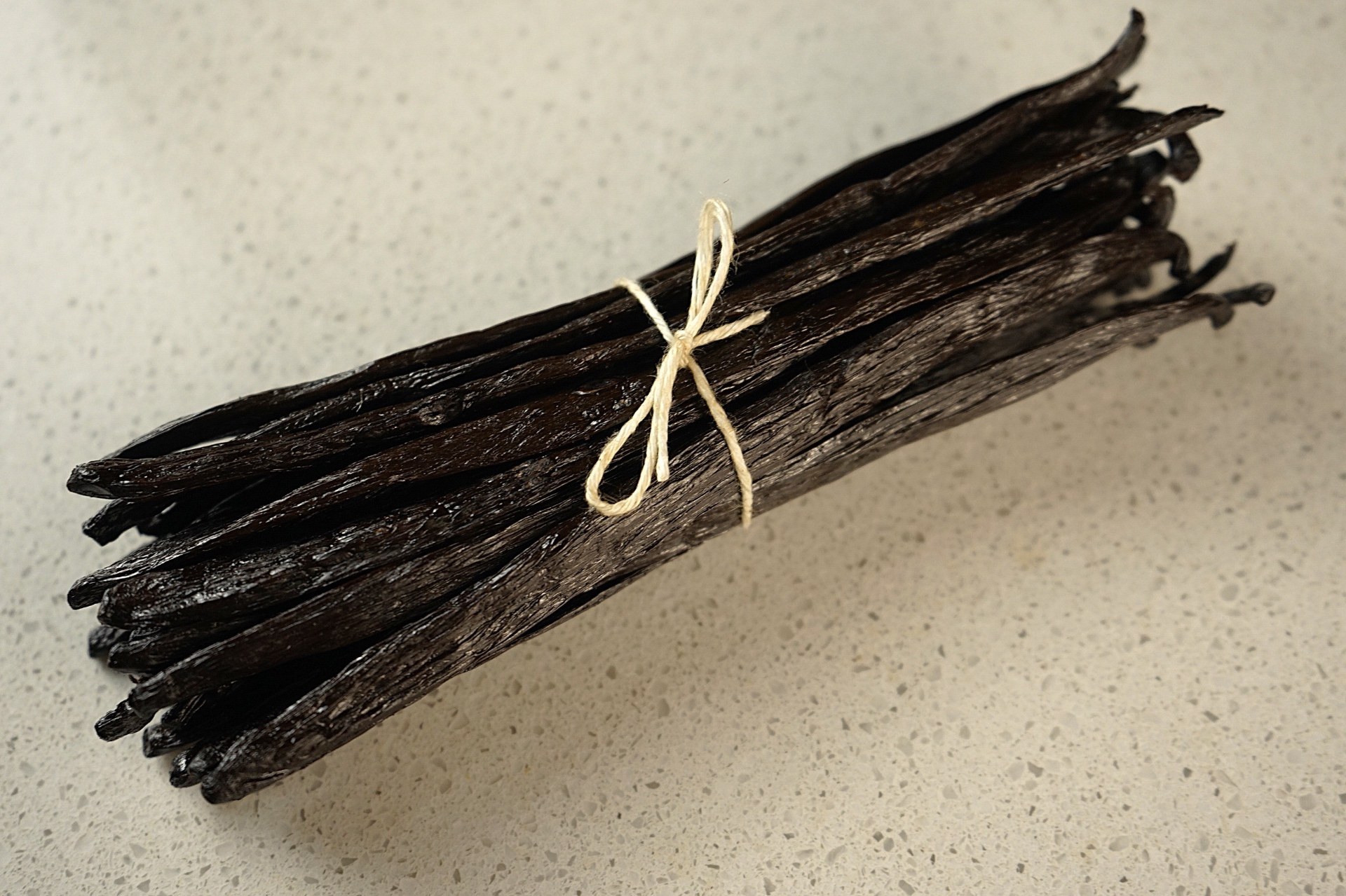 Salimpex International s.r.o. — Vanilla beans with the depth your recipes deserve